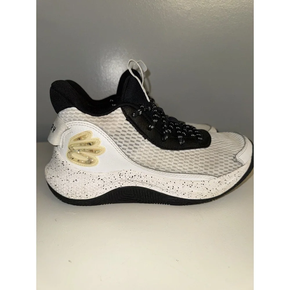 Under Armour Curry 3Z7 (GS) Size 6Y White Black Basketball Shoes 3026623-100‎